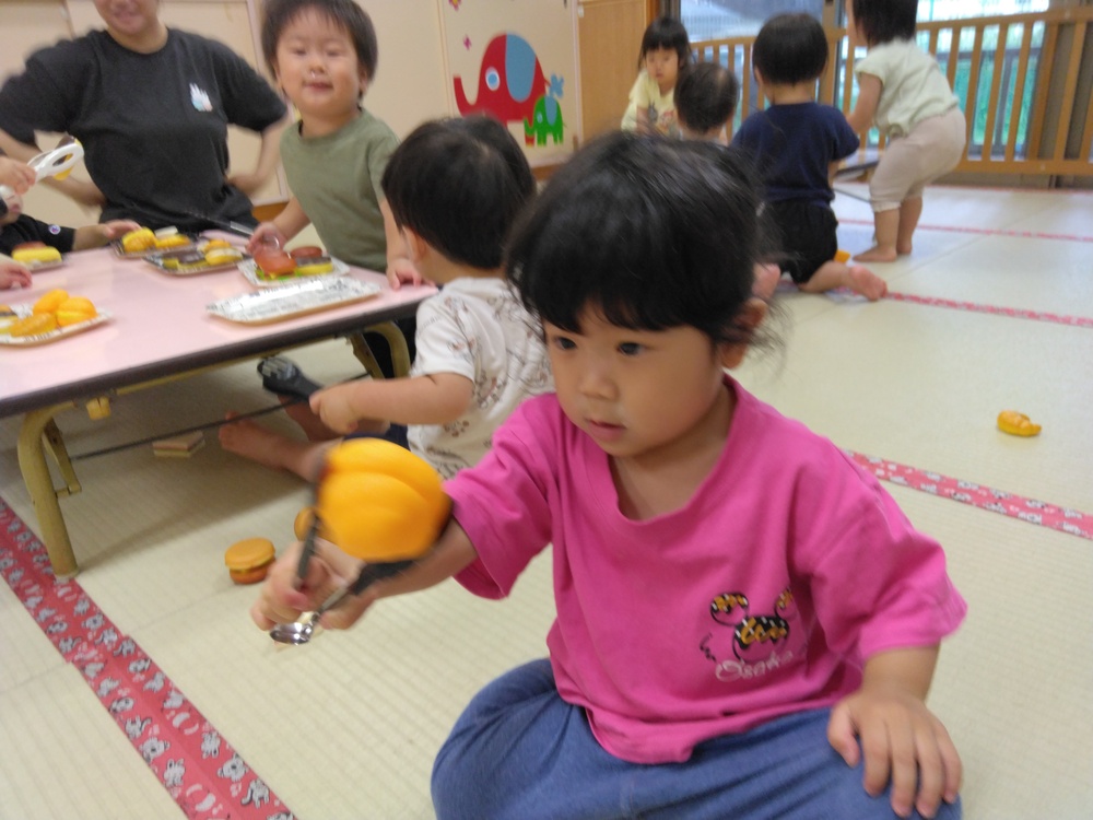 おままごとの様子 (4)