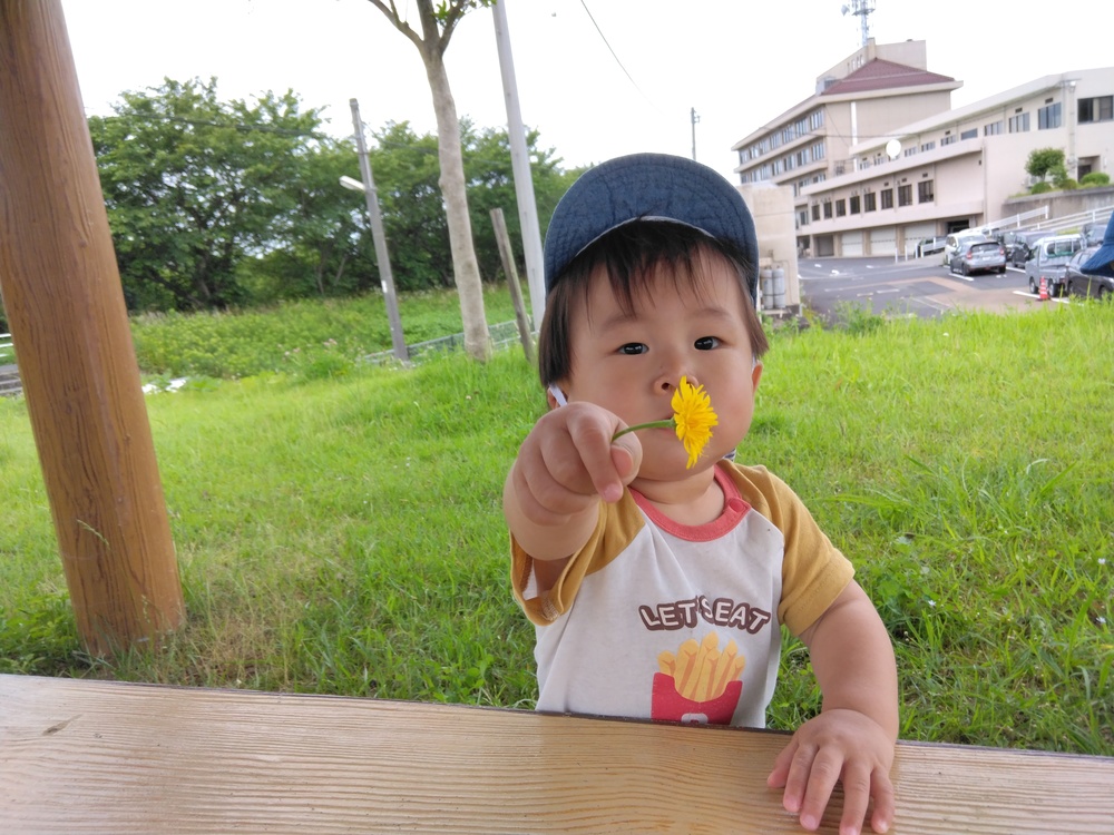 駅北公園で遊ぶ子どもの様子 (2)