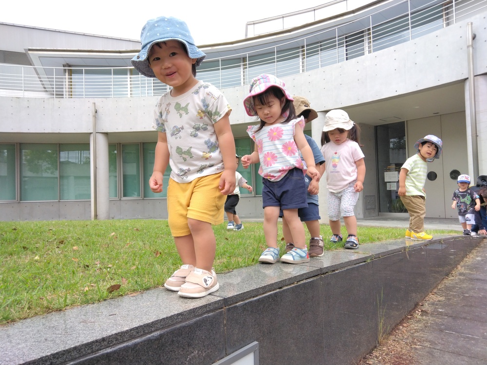 図書館に散歩 (4)