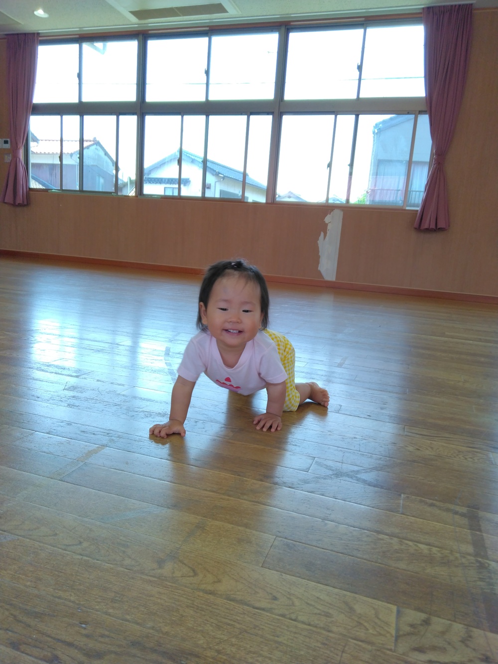 遊戯室で遊ぶ様子⑷