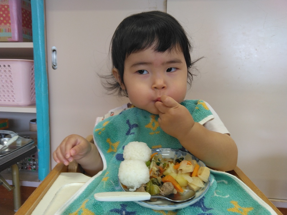 給食の様子 (6)