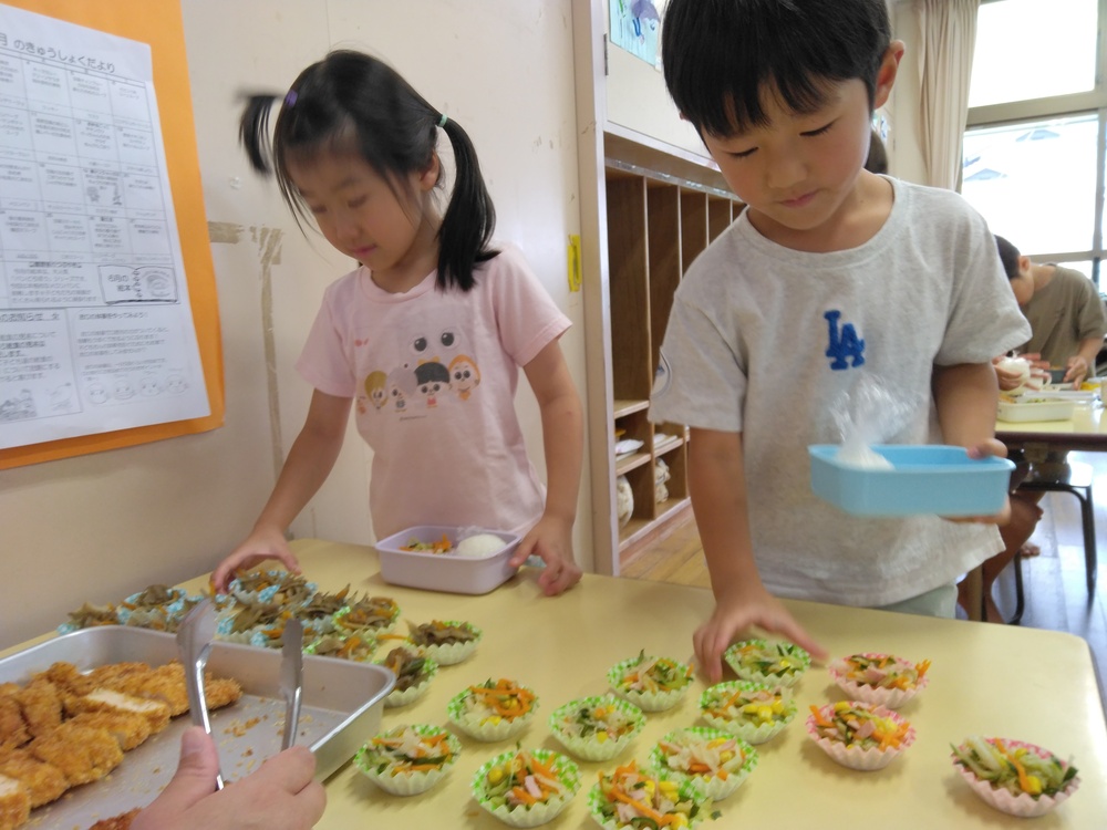 お弁当ごっこ2