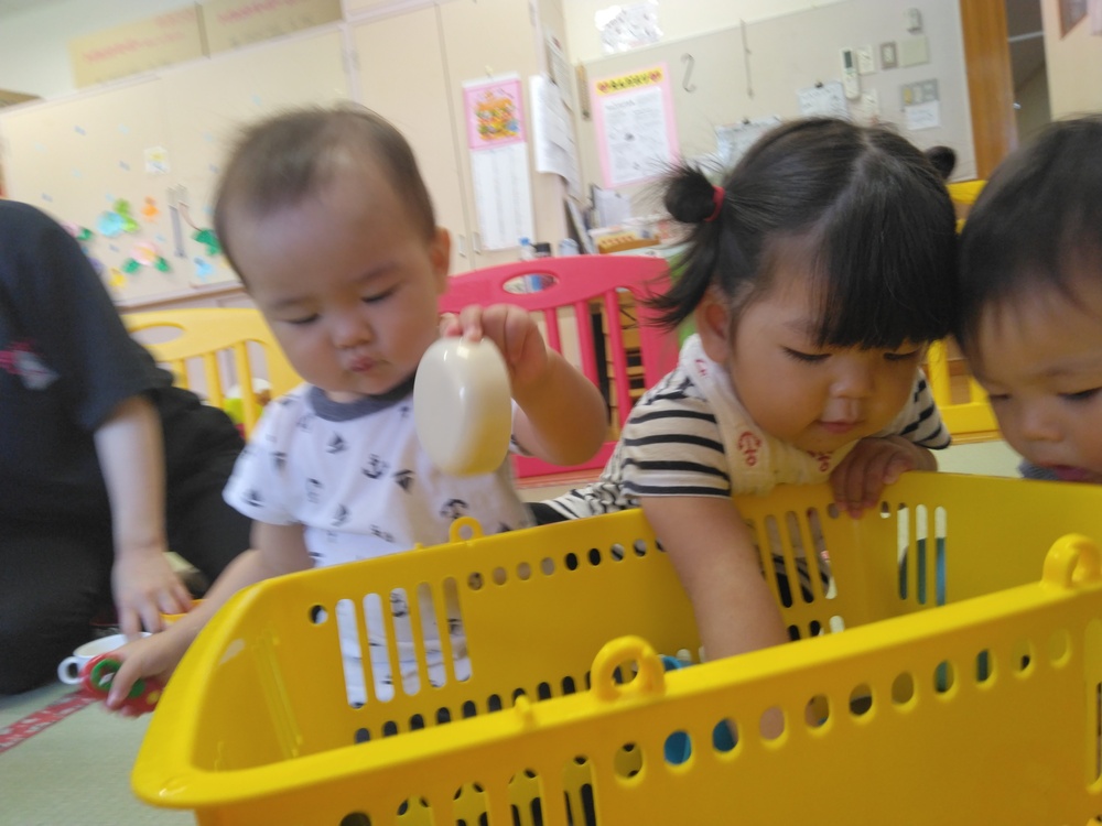 おままごとを楽しむ様子 (3)