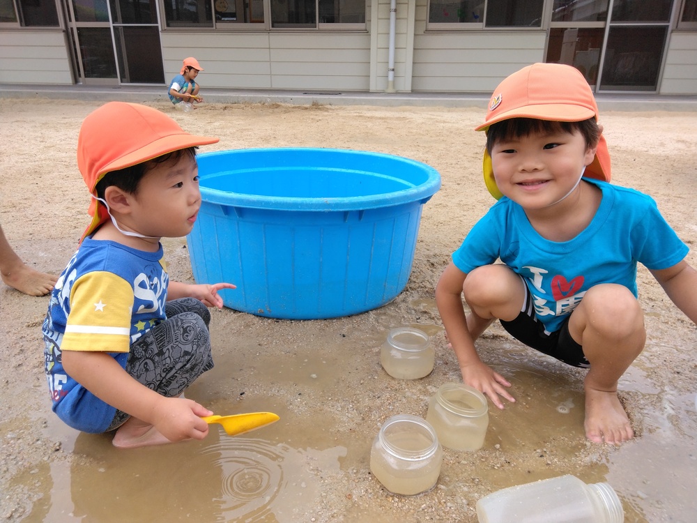 どろんこ遊びの様子2