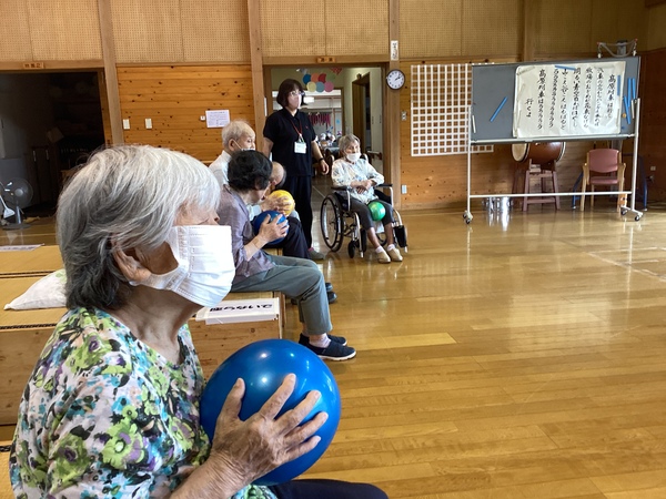 ボール体操