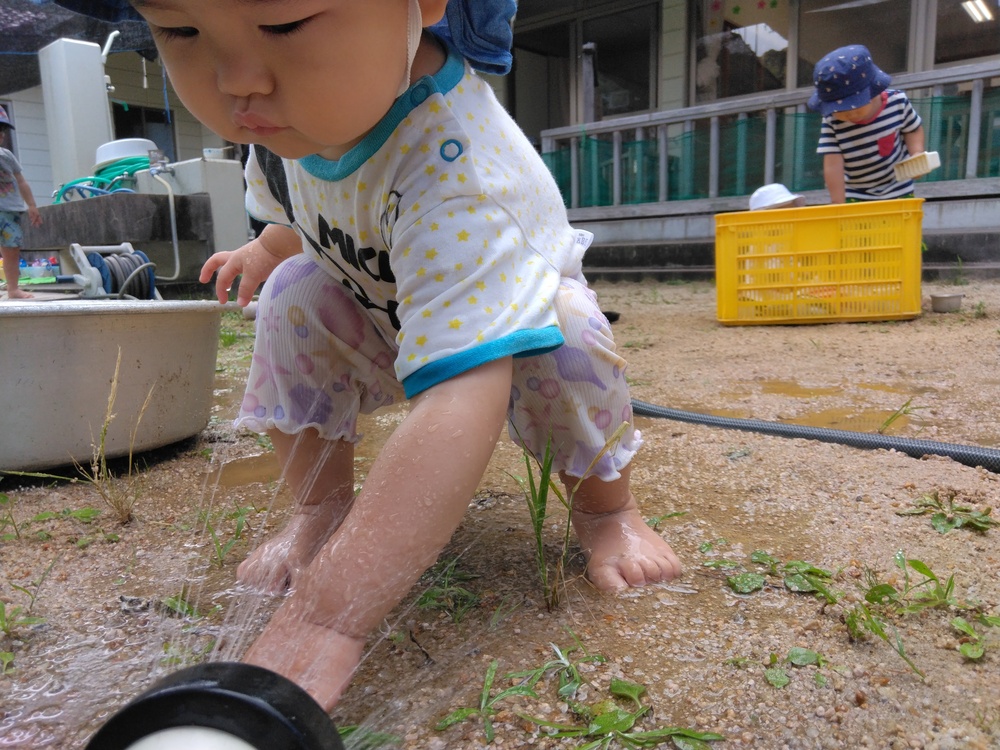 どろんこ遊びの様子⑷