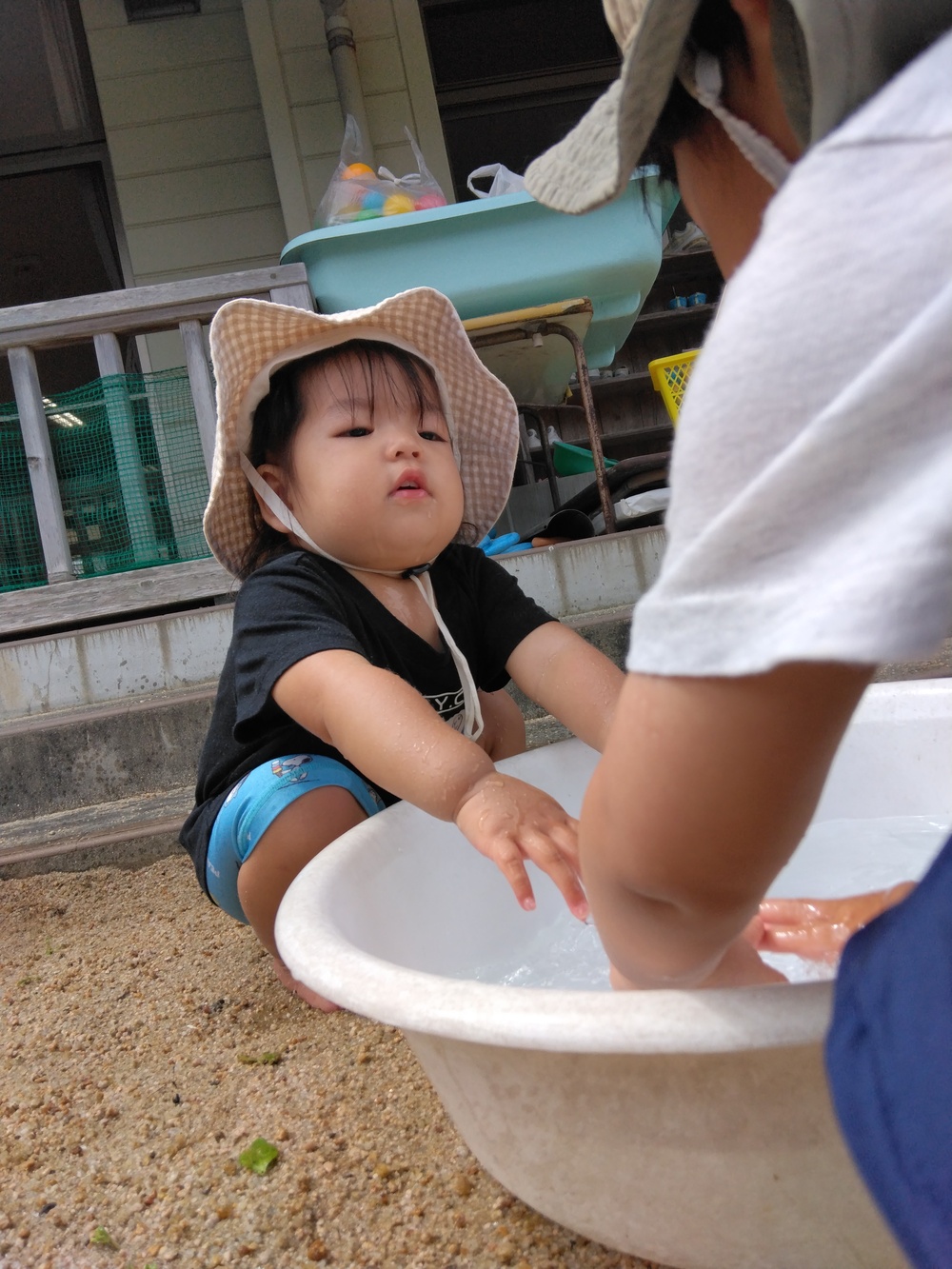 どろんこ遊びの様子⑹