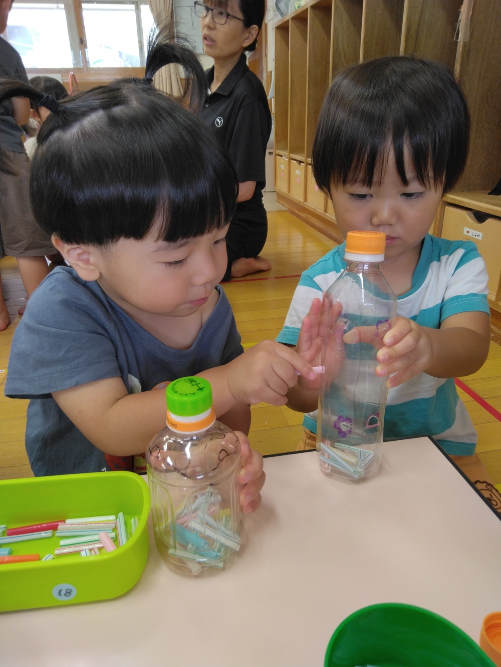 遊んでいる