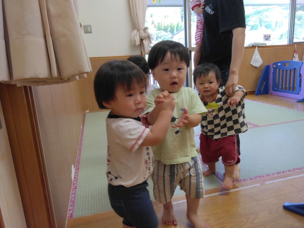 遊戯室での様子 (2)