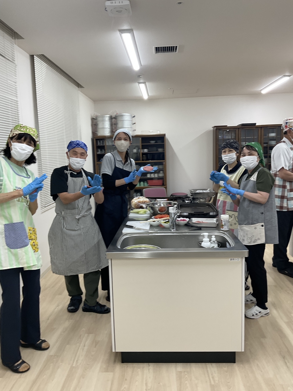 8A76326F-8161-4372-B7CA-E52F2A8B31BC