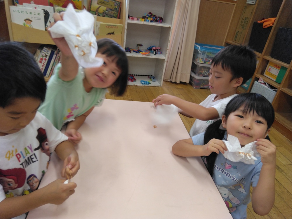 製作をしている様子1