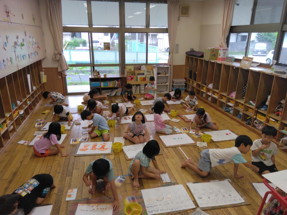色塗りをしている様子１