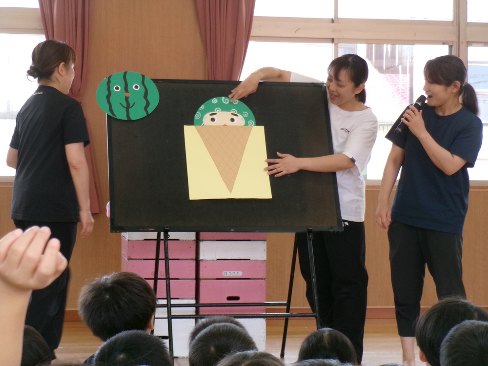 誕生会の様子 (2)