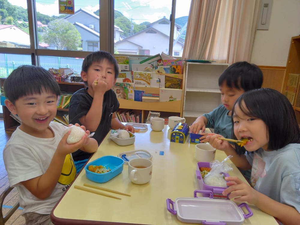 お弁当ごっこ4