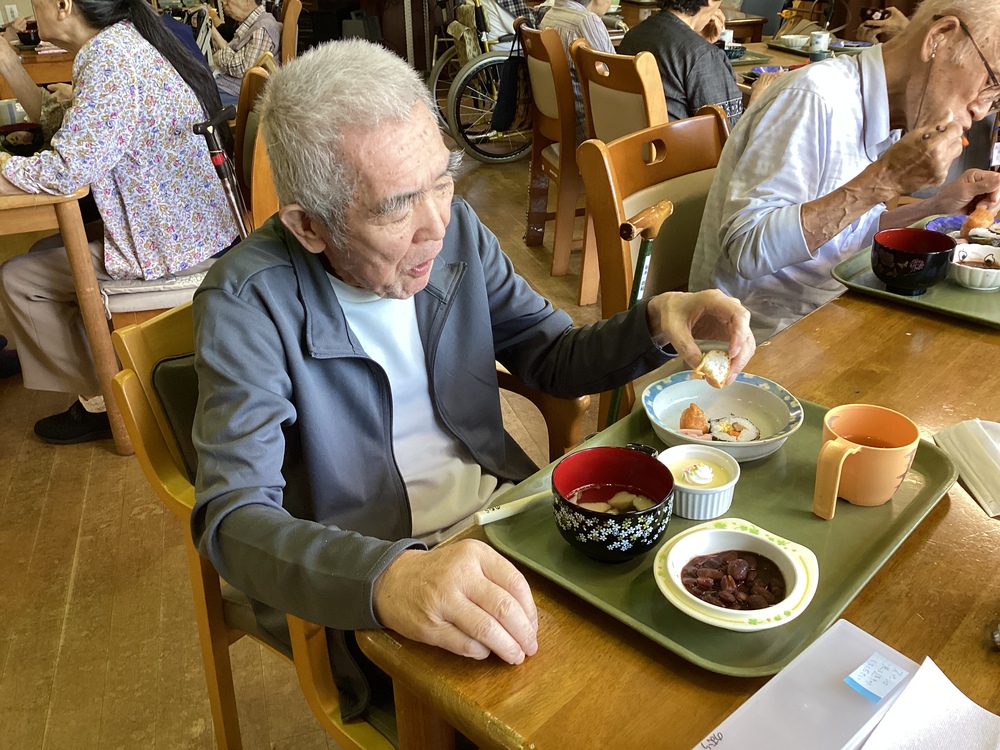 昼食