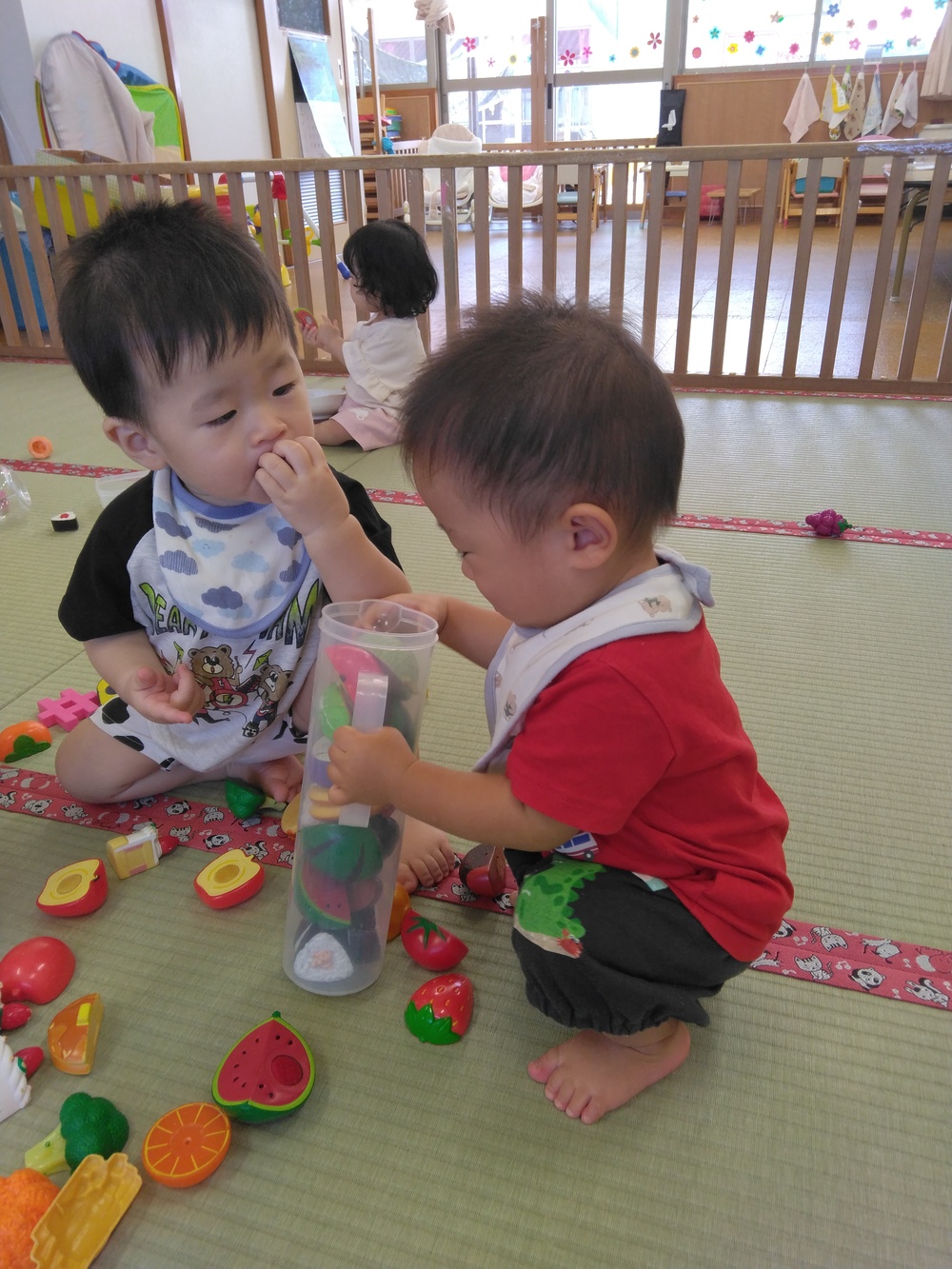 おままごとで遊ぶ様子２