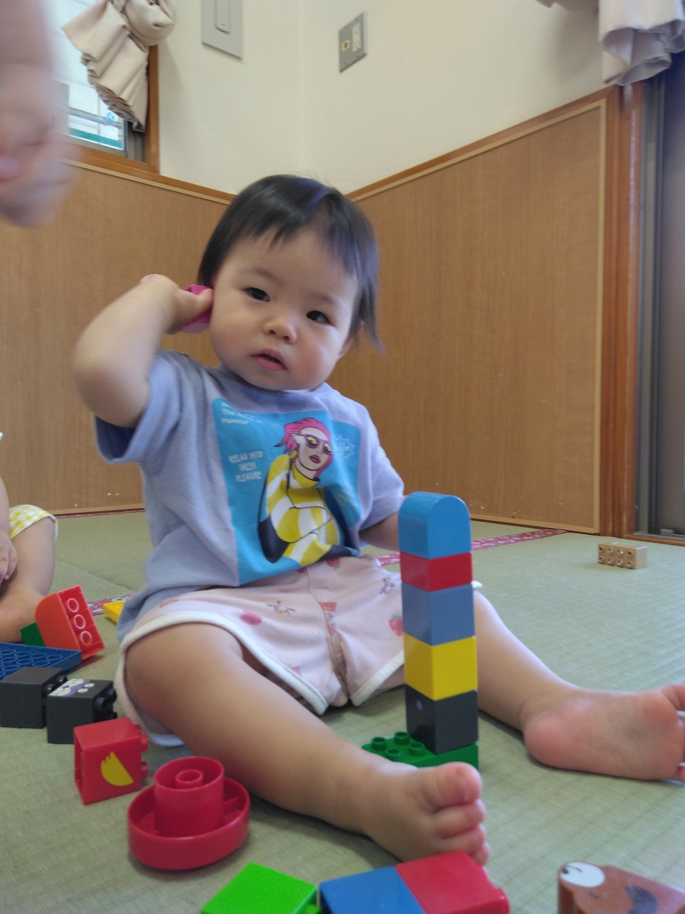 ブロック遊び楽しむ様子 (5)