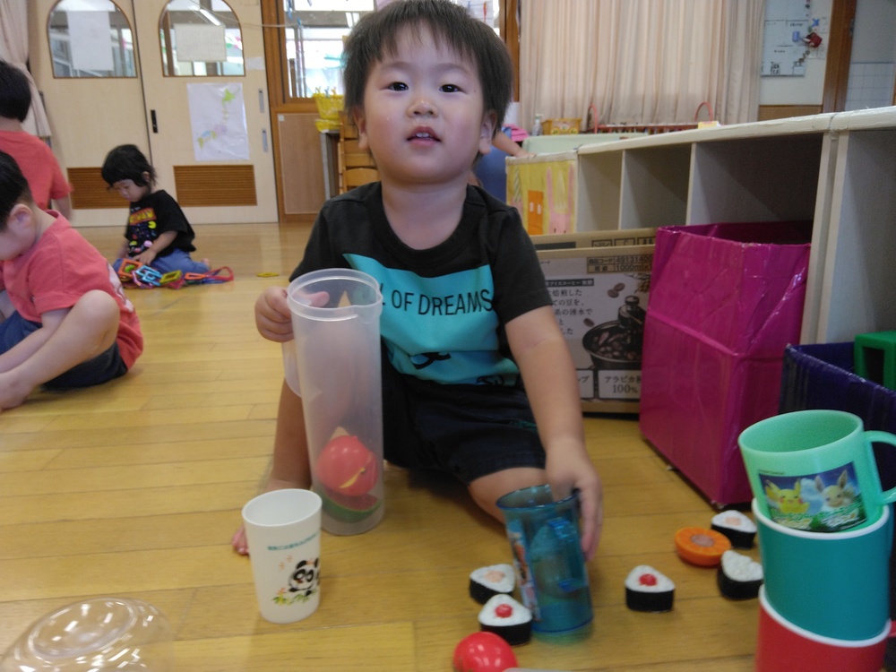室内遊びの様子 (2)