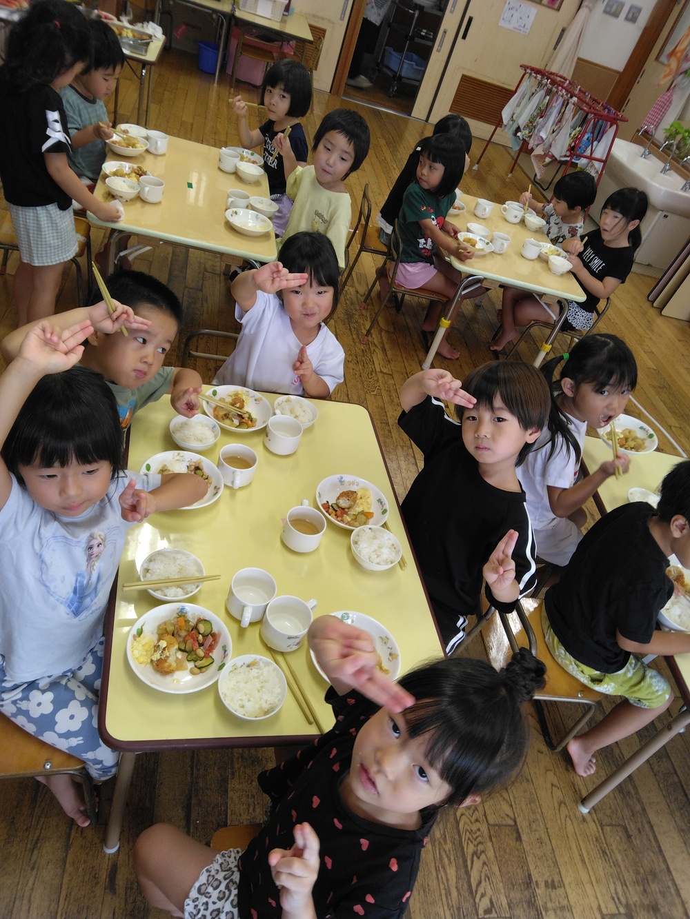 ランチタイム (1)