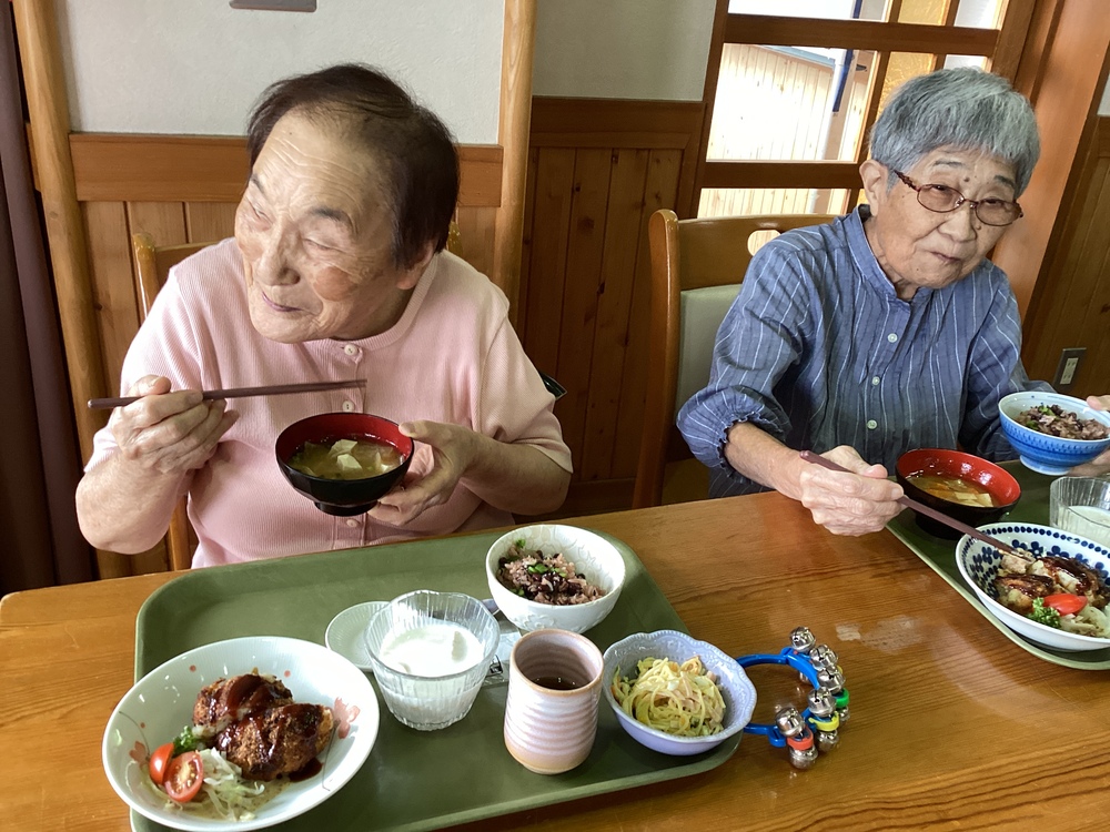 昼食