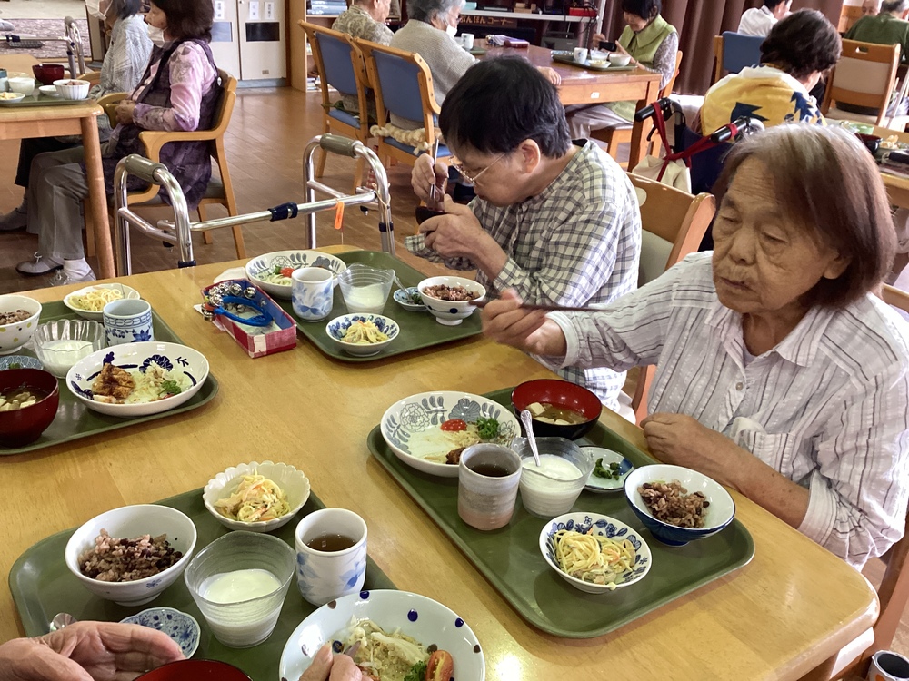 昼食