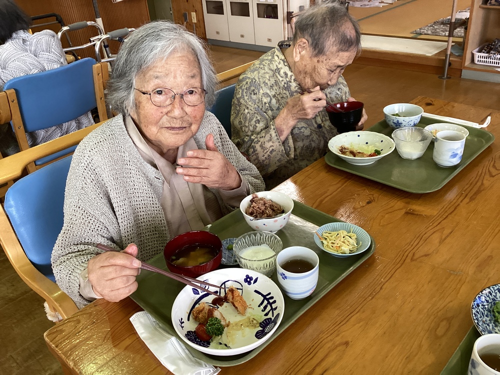 昼食