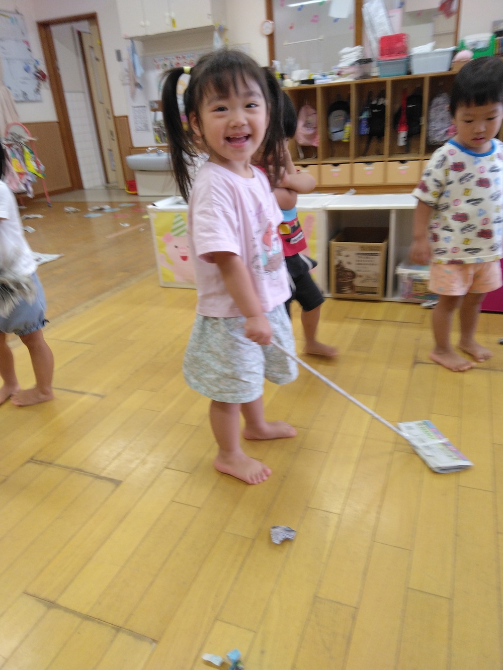 新聞紙遊び