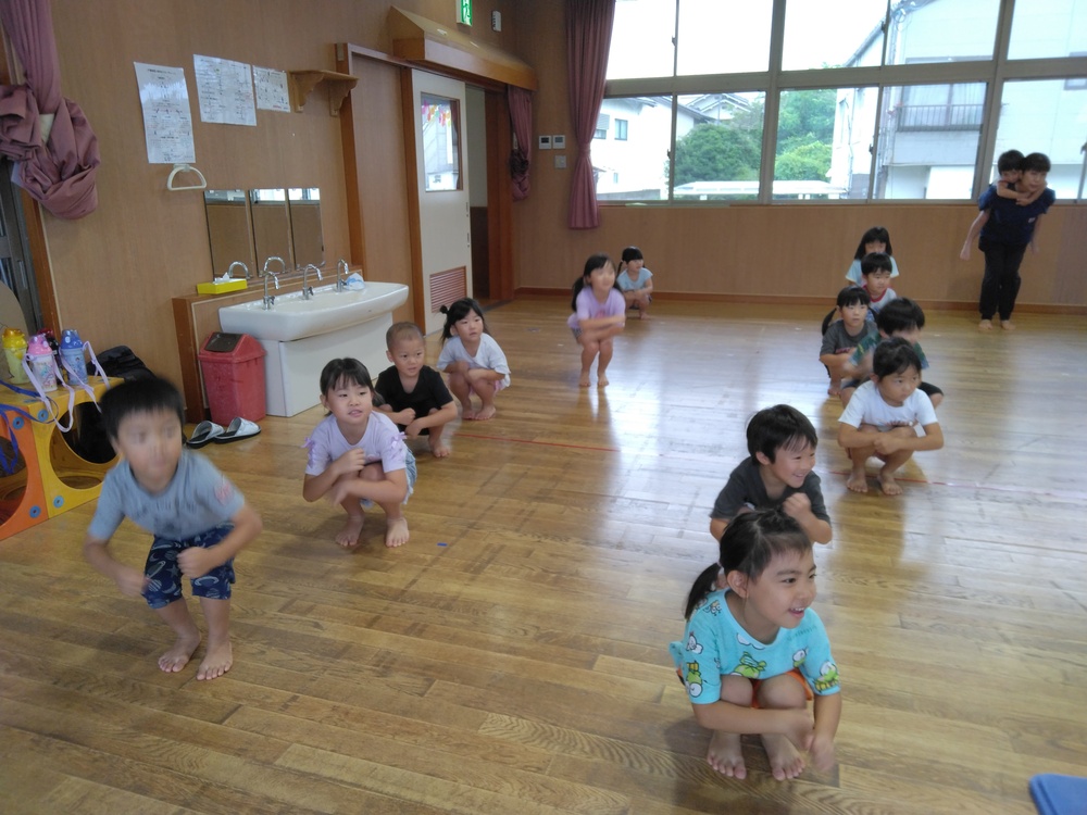体操をしている様子１