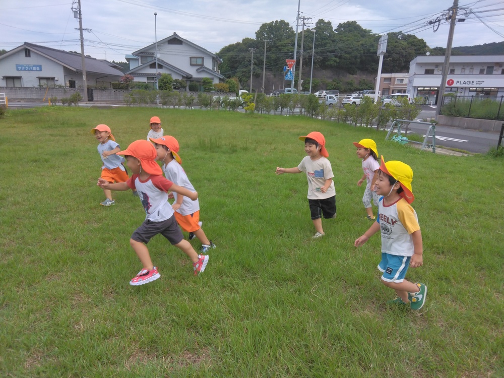 走る