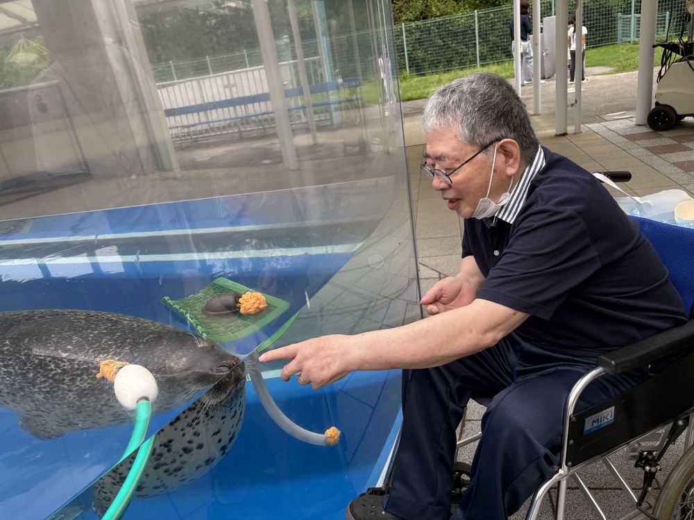 アクアス