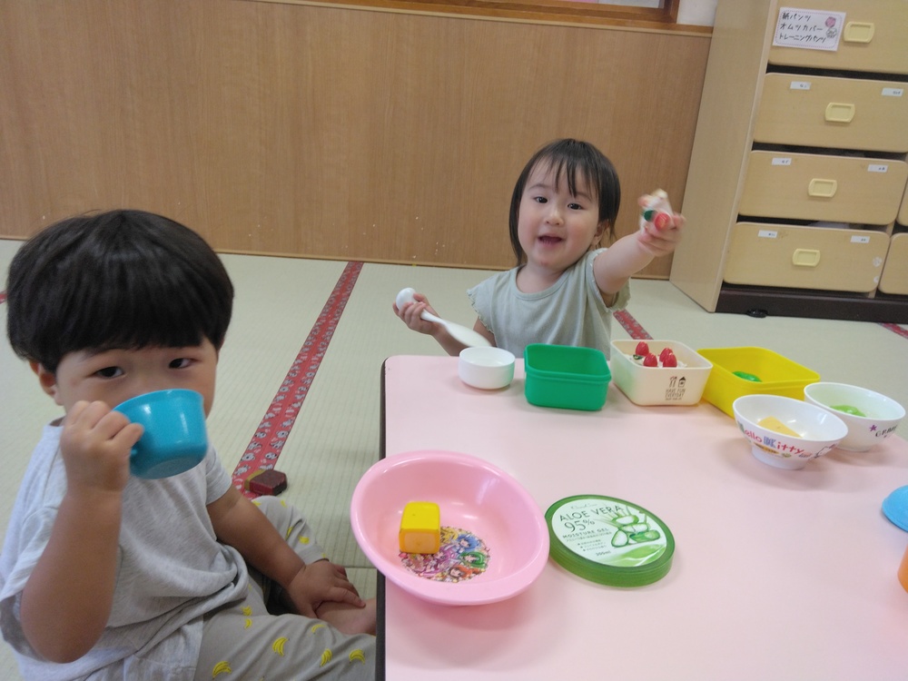 おままごとの様子 (2)