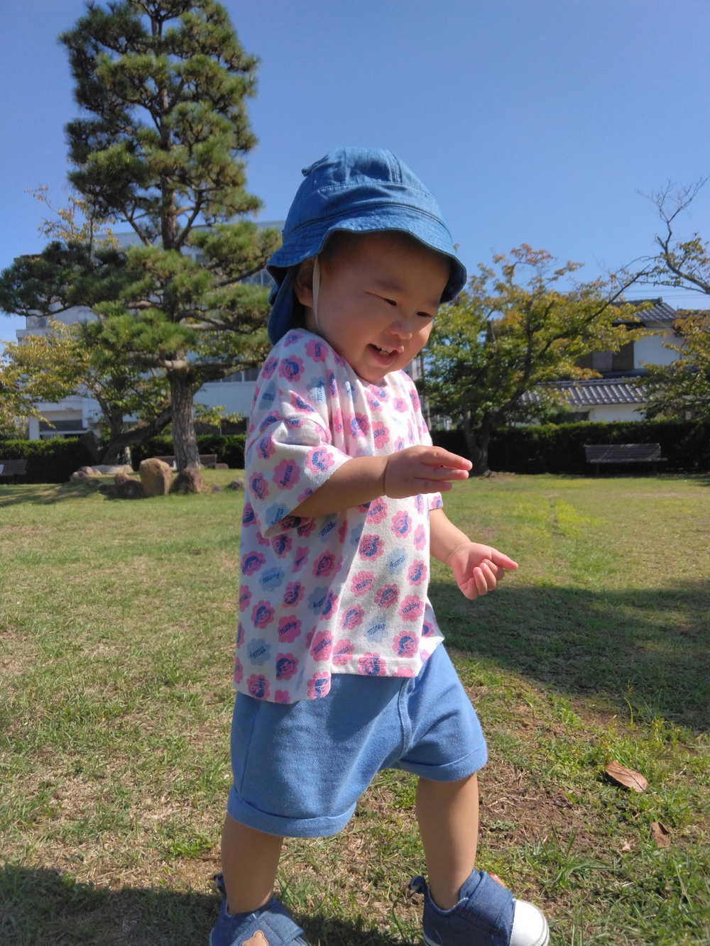 市民会館で遊ぶ子ども (4)