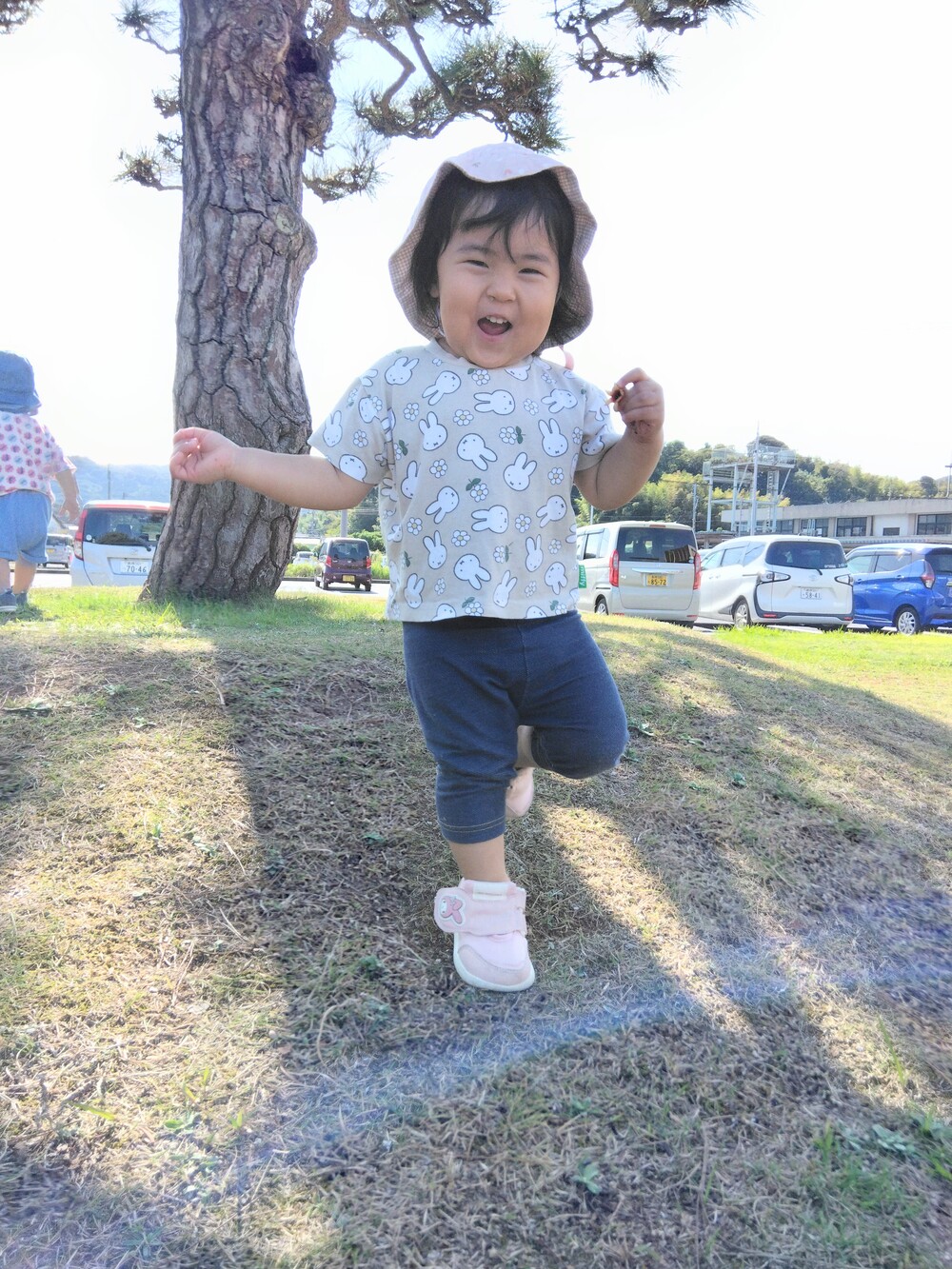 市民会館で遊ぶ子ども (5)