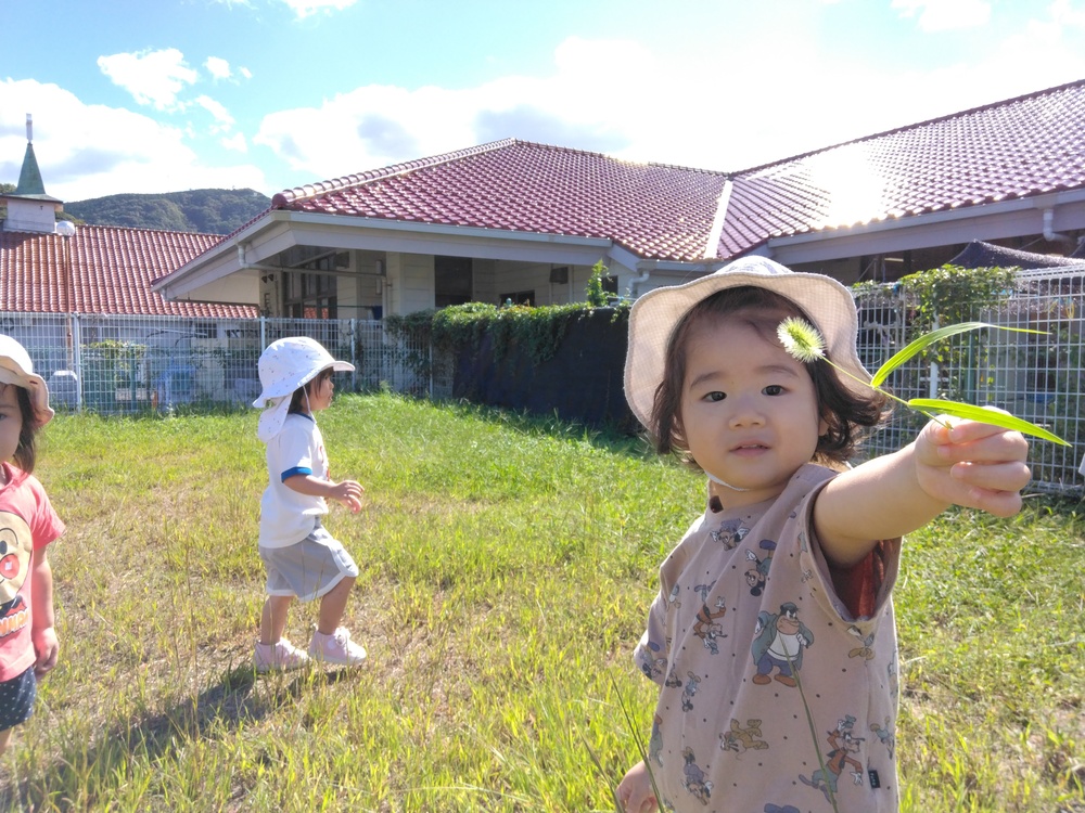 新園庭で遊んでいる様子 (2)