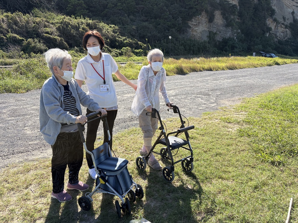 歩行器の方も歩かれました