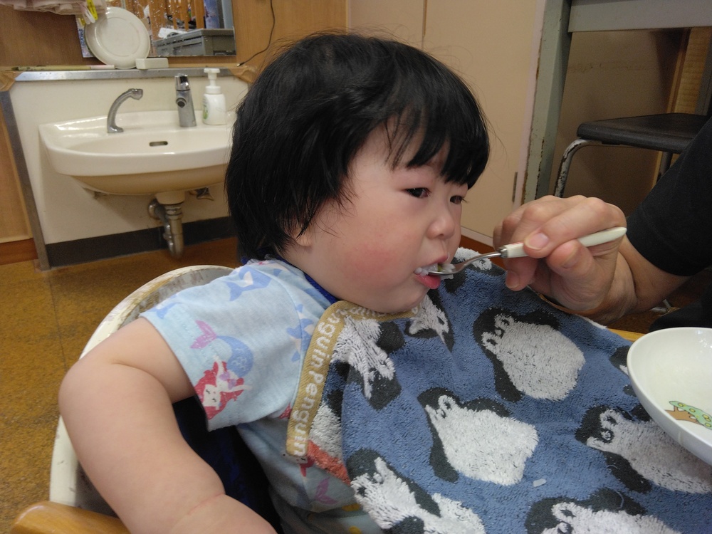 食事の様子３