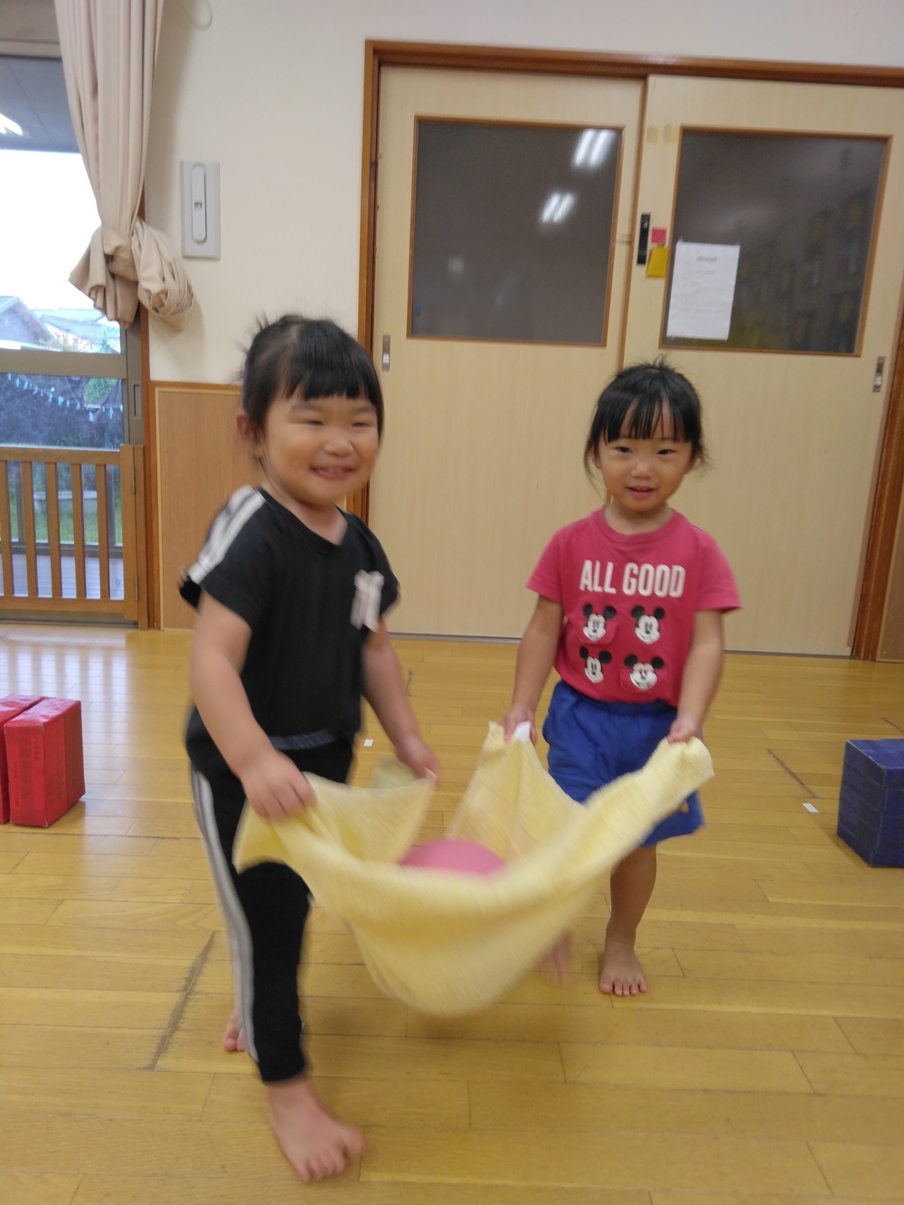 ボール運び