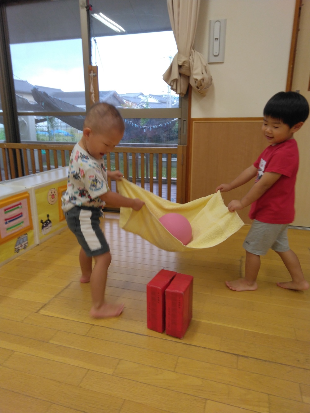 ボール運び