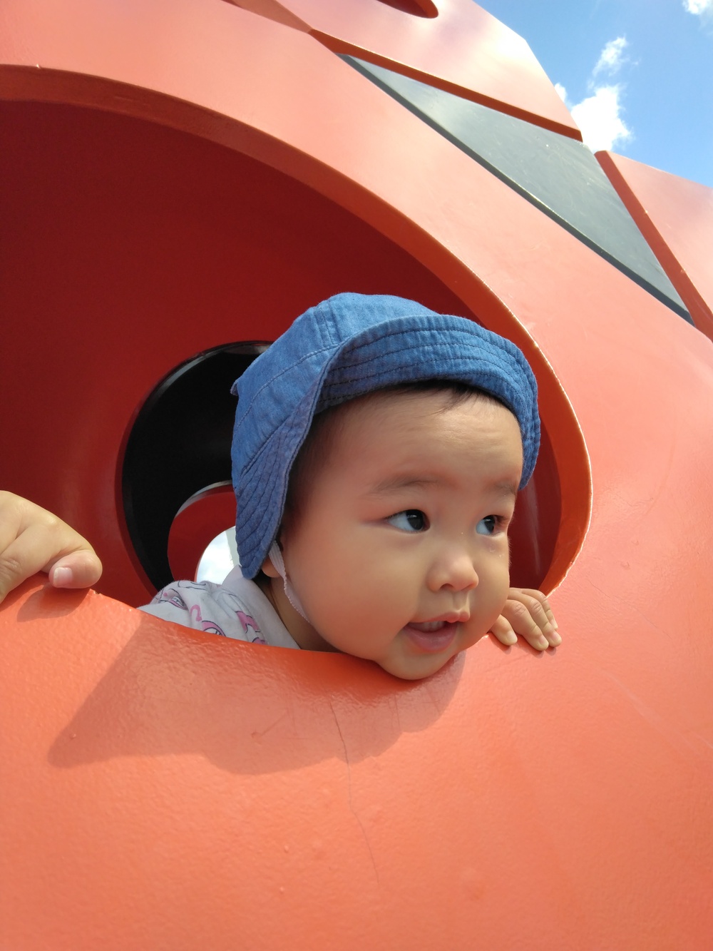 あすてらす公園で遊ぶ子ども (2)