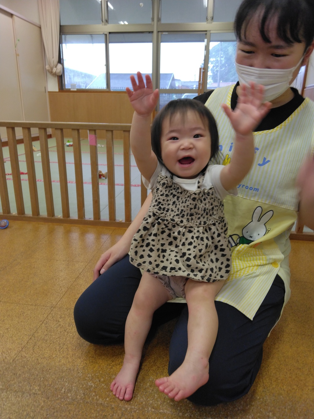 お返事をする子ども４