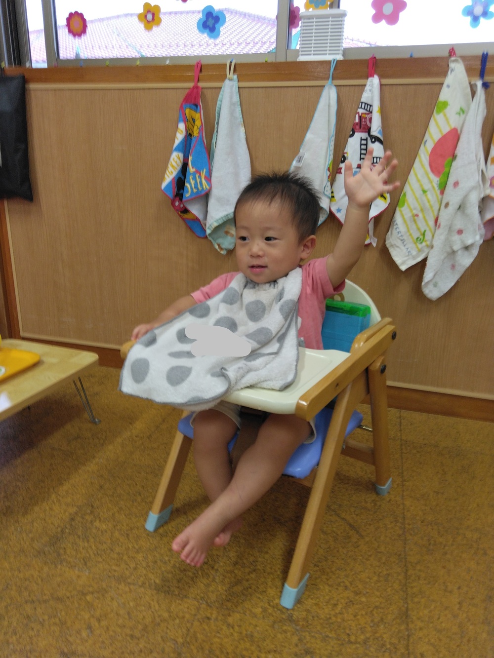 お返事をする子ども