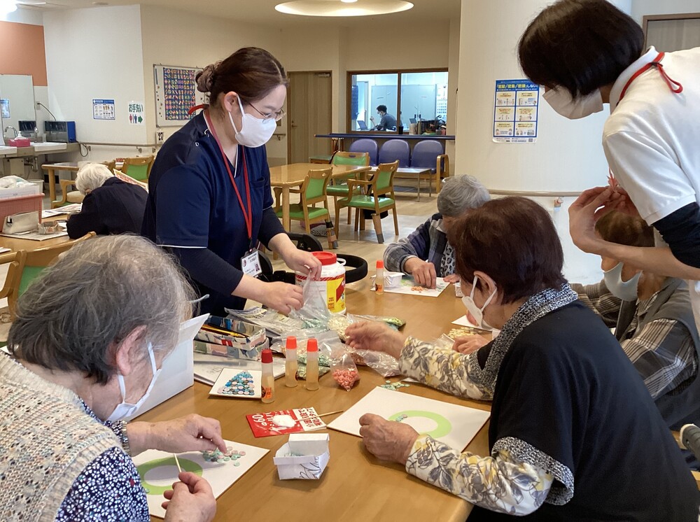 ボタンを選んでいる様子