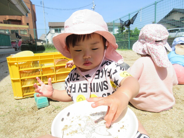 園庭あそびの様子