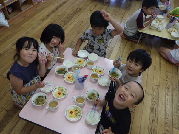 給食