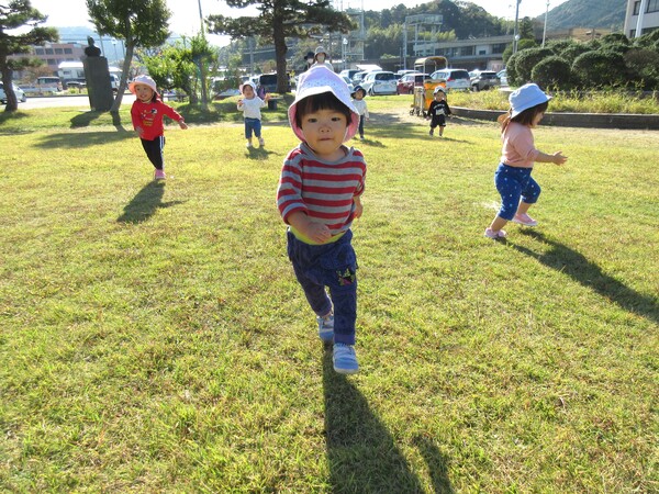 散歩（市民会館）の様子 