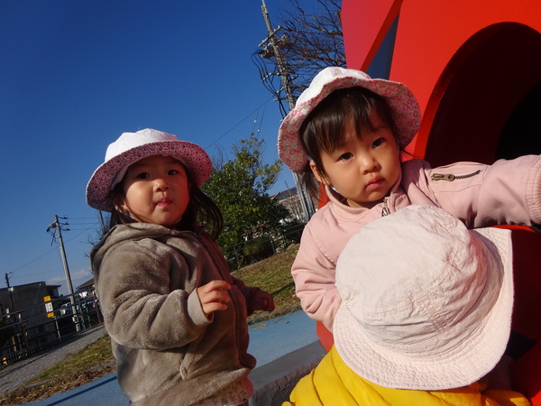 アステラス公園で遊ぶ子ども (5)