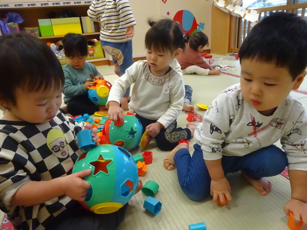 好きなおもちゃで遊ぶ (3)