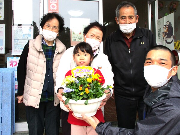 花の寄せ植え水上保育園