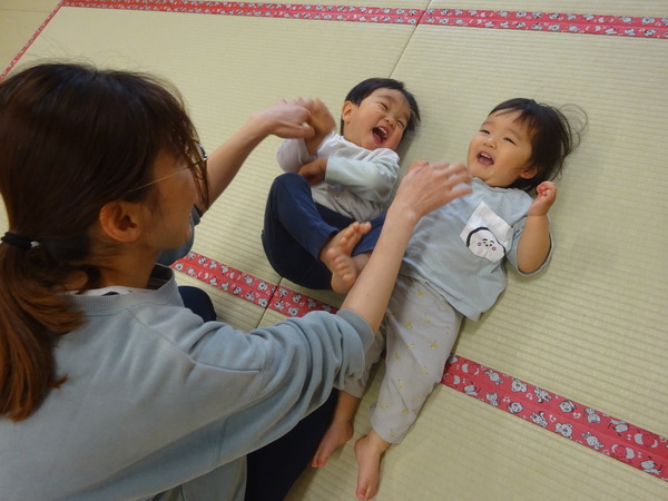 ふれあいあそび (1)