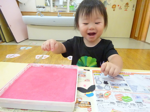 制作をする様子 (1)